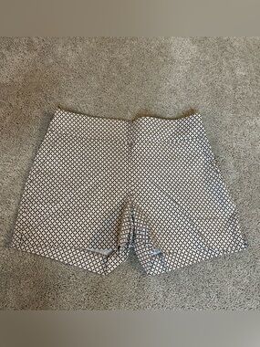 New York & Company patterned shorts